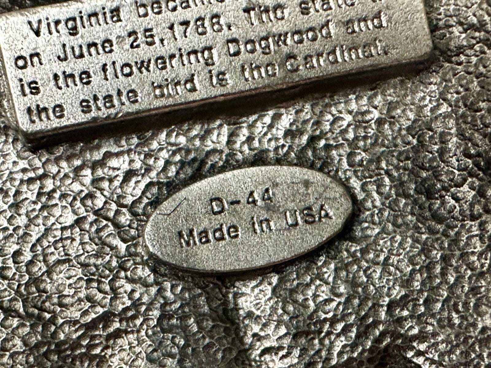 The States of Virginia Old Dominion Dogwood Cardinal 1987 Siskiyou Belt Buckle