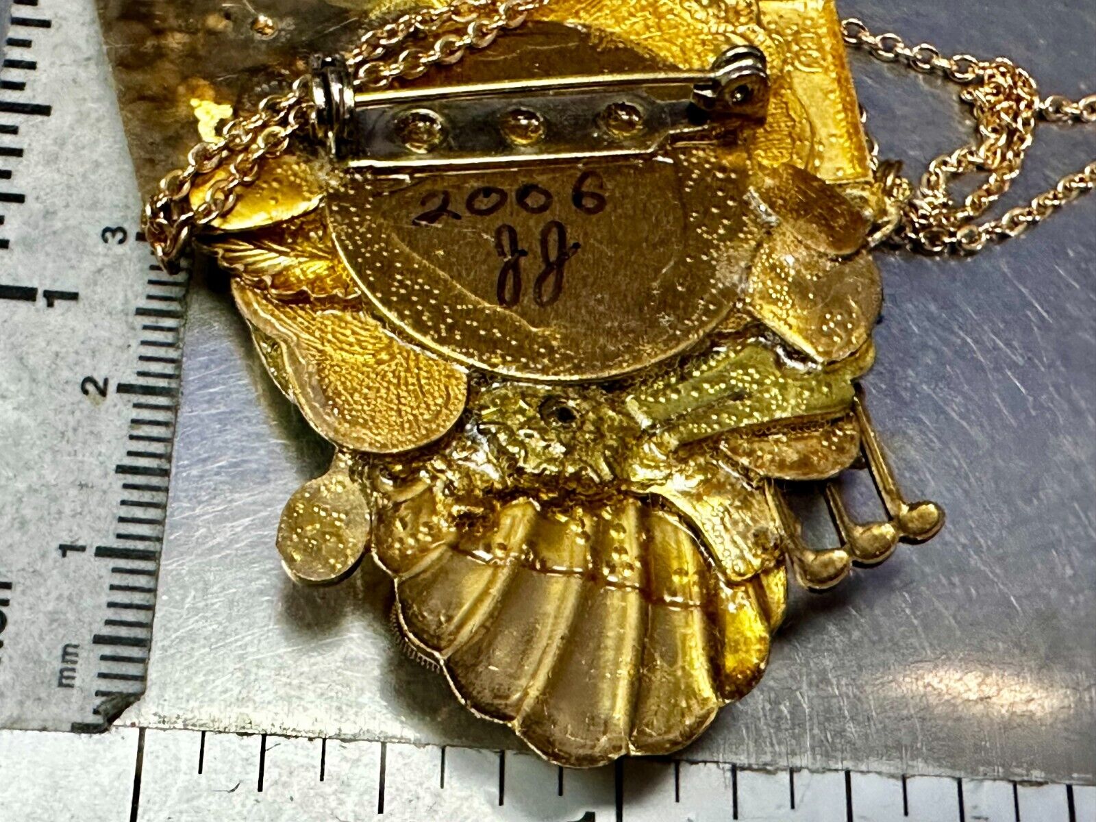 Teacher School Book My Garden Artisan Chain Charm Gold Tone Brooch Pin 2006