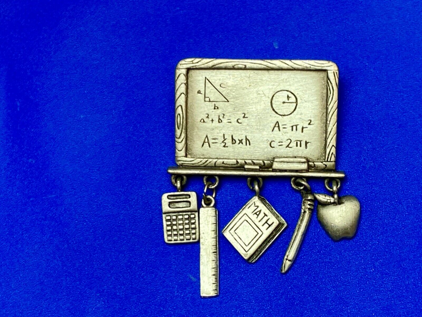 VINTAGE *J.J.*PEWTER MATH TEACHER CHALKBOARD BROOCH PIN W/THEMED FIGURAL DANGLES