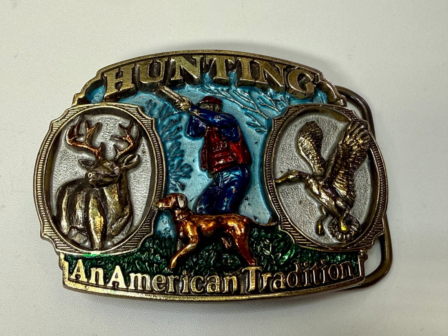An American Tradition HUNTING Dog Duck Buck Deer Sportsman Vtg. 1986 Belt Buckle
