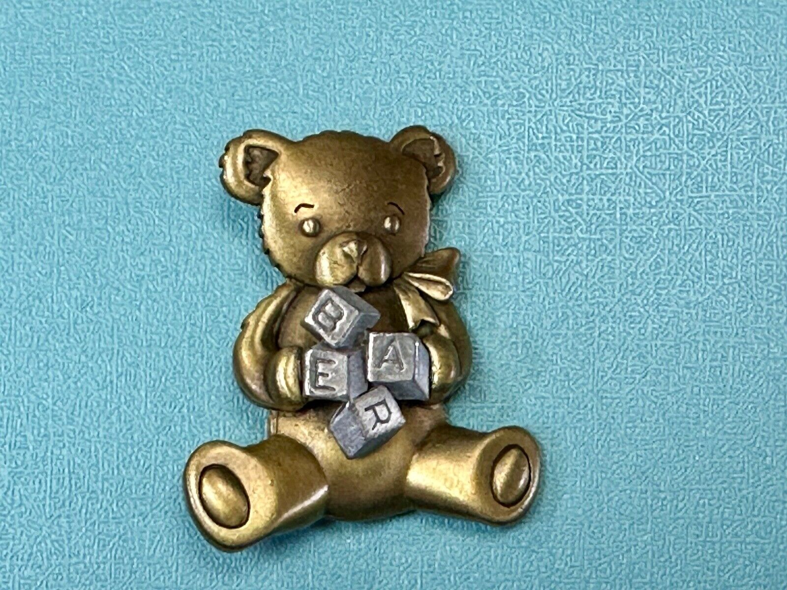 Adorable Two tone Teddy Bear with blocks JJ Signed vintage brooch pin