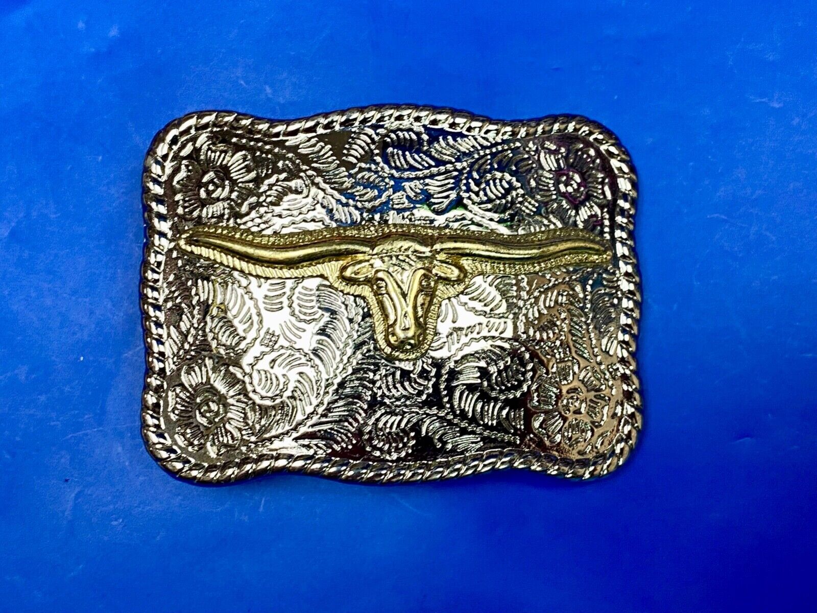 The Texas Longhorn!   Mixed Color / Metal Ornate Western Belt Buckle
