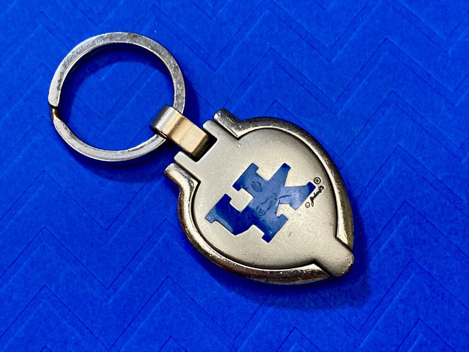 University of Kentucky Keychain UK Blue Silver Tone Metal Fob Keyring Key Chain