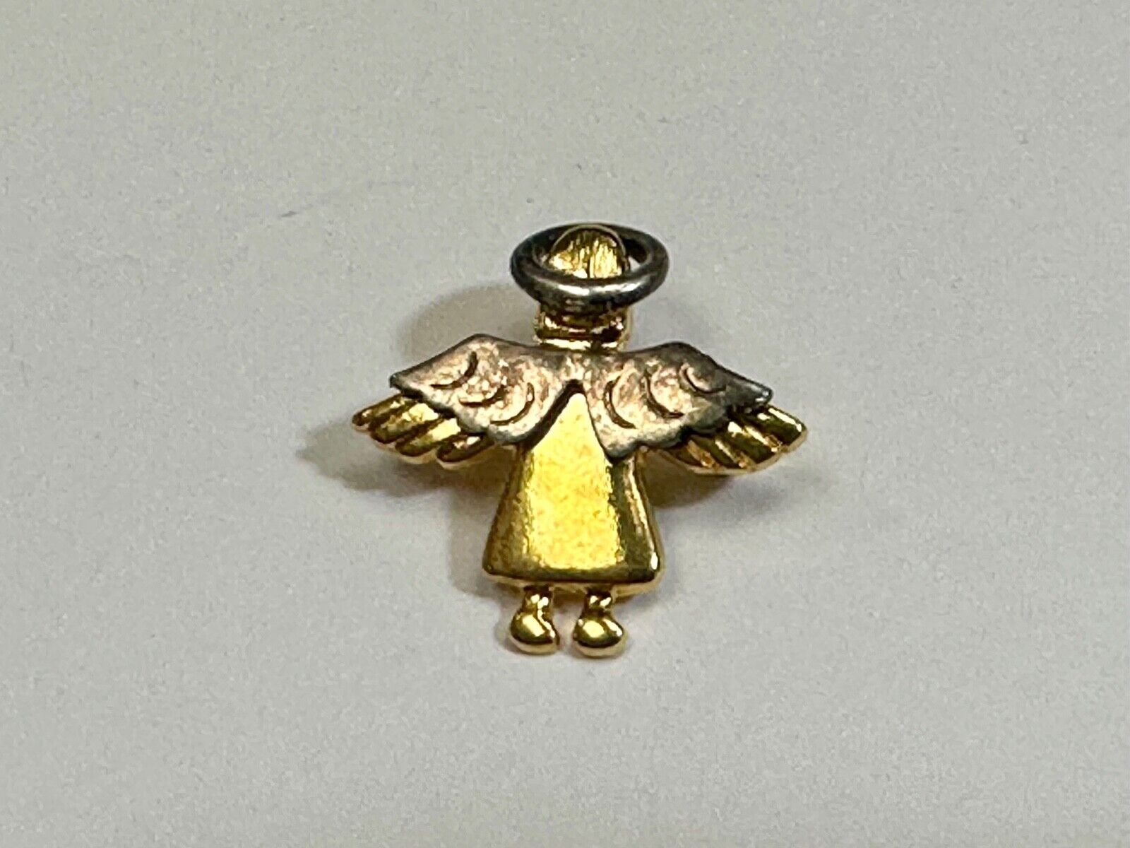 Angel Flying Away!   Vintage two tone Adorable small Vintage pin brooch