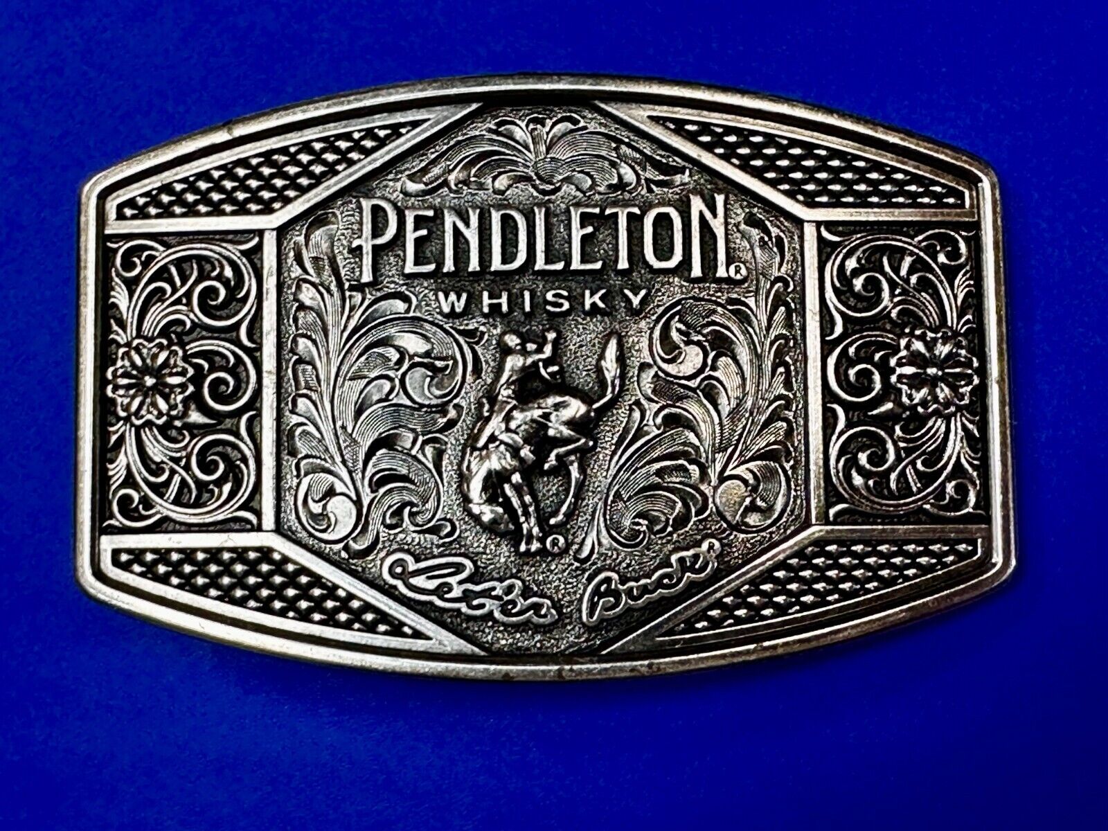2022 Pendleton Whiskey Let'er Buck Rodeo Cowboy Montana Silversmiths Belt Buckle