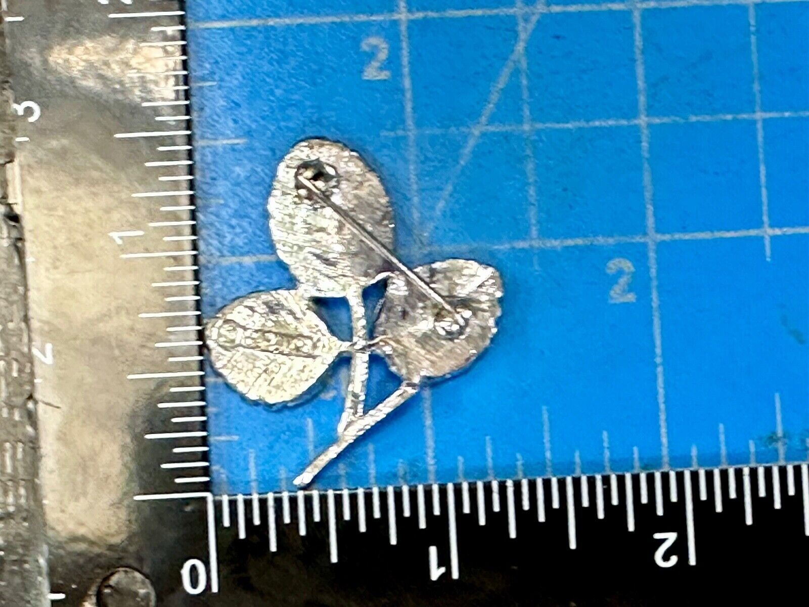 Three Leaf cutout Sarah Coventry signed silver tone brooch pin