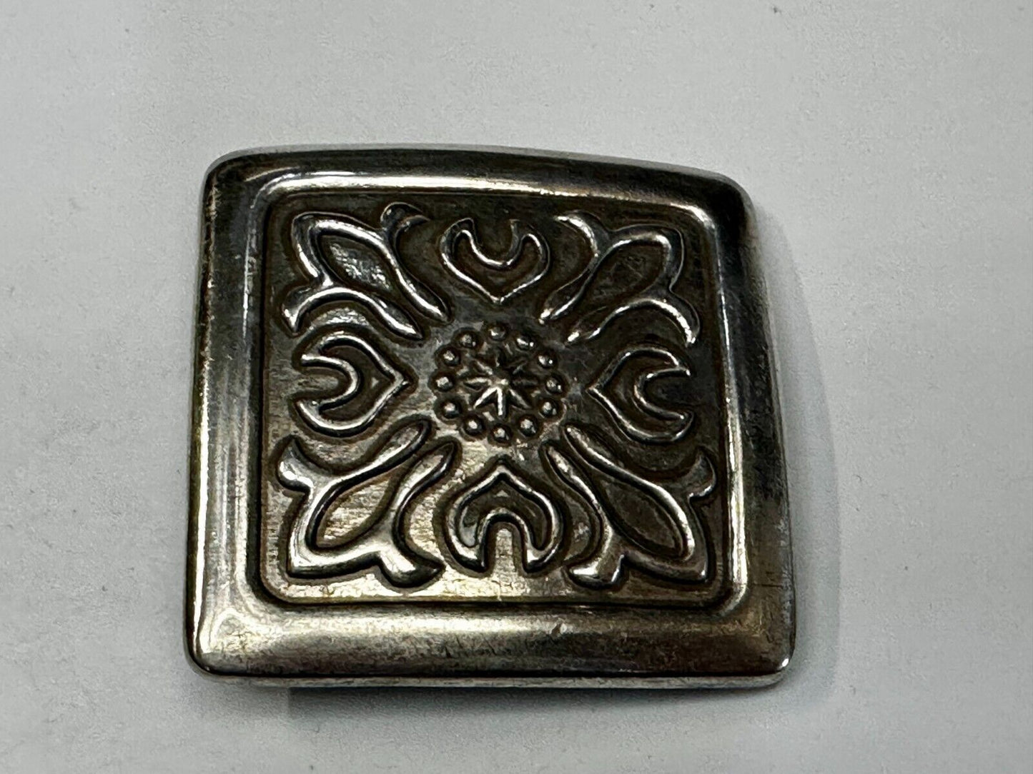 Tribal Ethnic Pattern Hippy Boho Silver Tone Belt Buckle Made in Taiwan