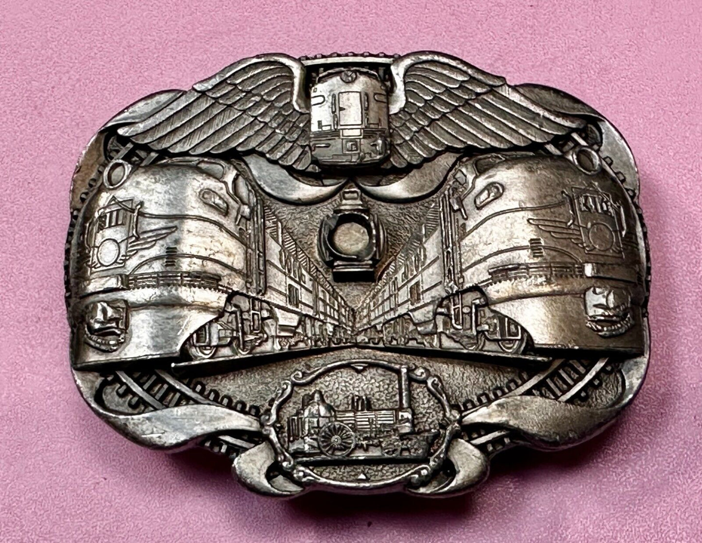 Two Train Engine Side by Side  RailRoad RR  1990's L-900 Bergamot Belt Buckle