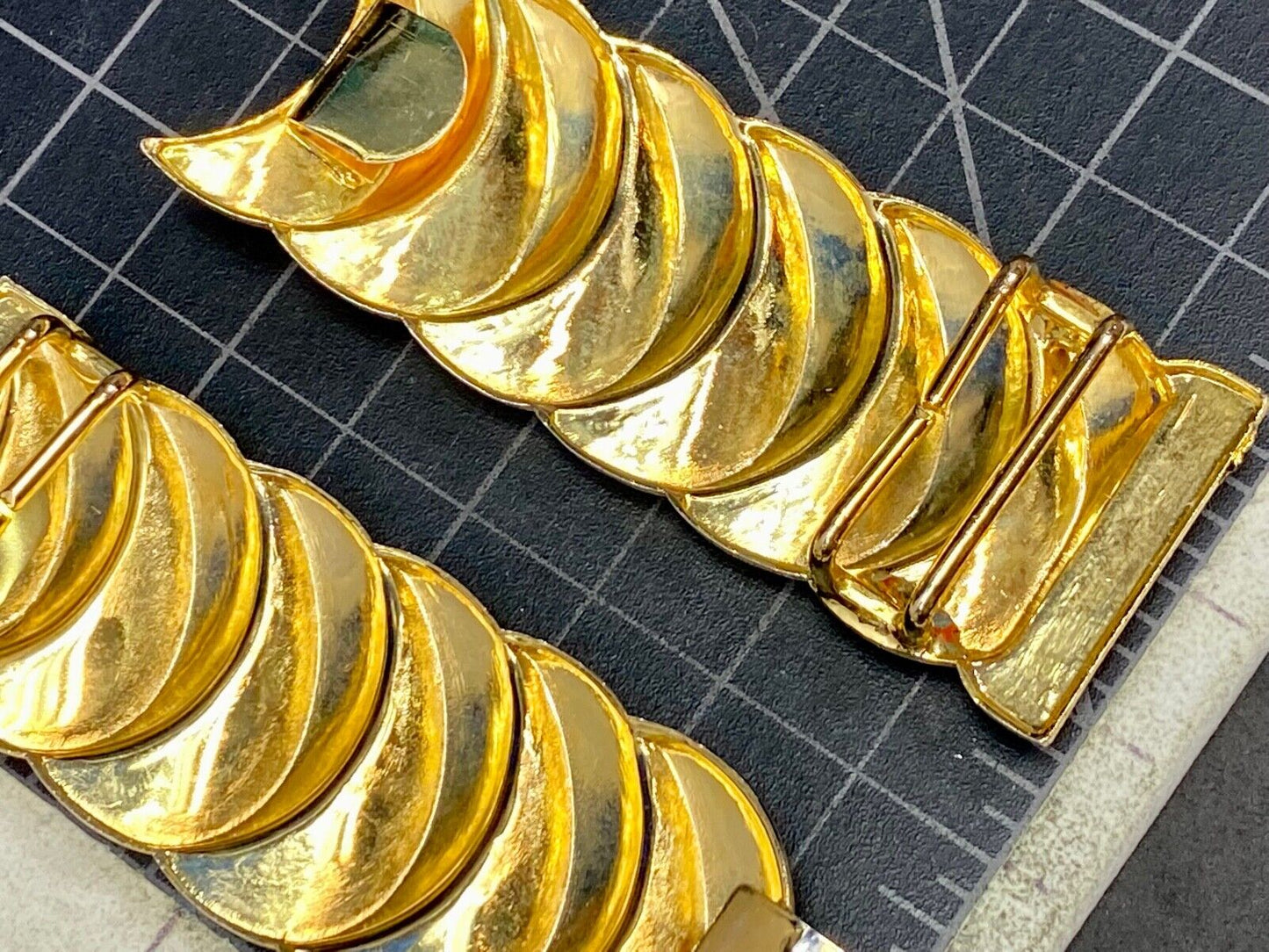 6.5" Wide! Gold Tone Interlocking Two Piece Scarf Belt Clips Tie Buckle 