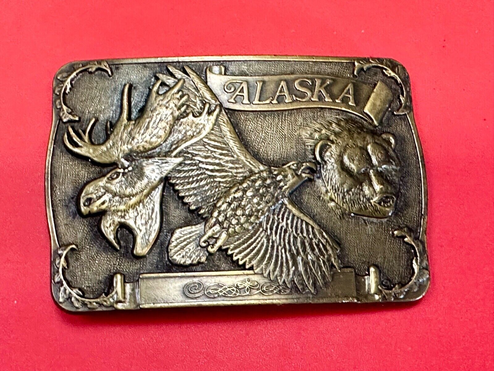 Alaska the great land State Wildlife Commemorative belt buckle. by RJ