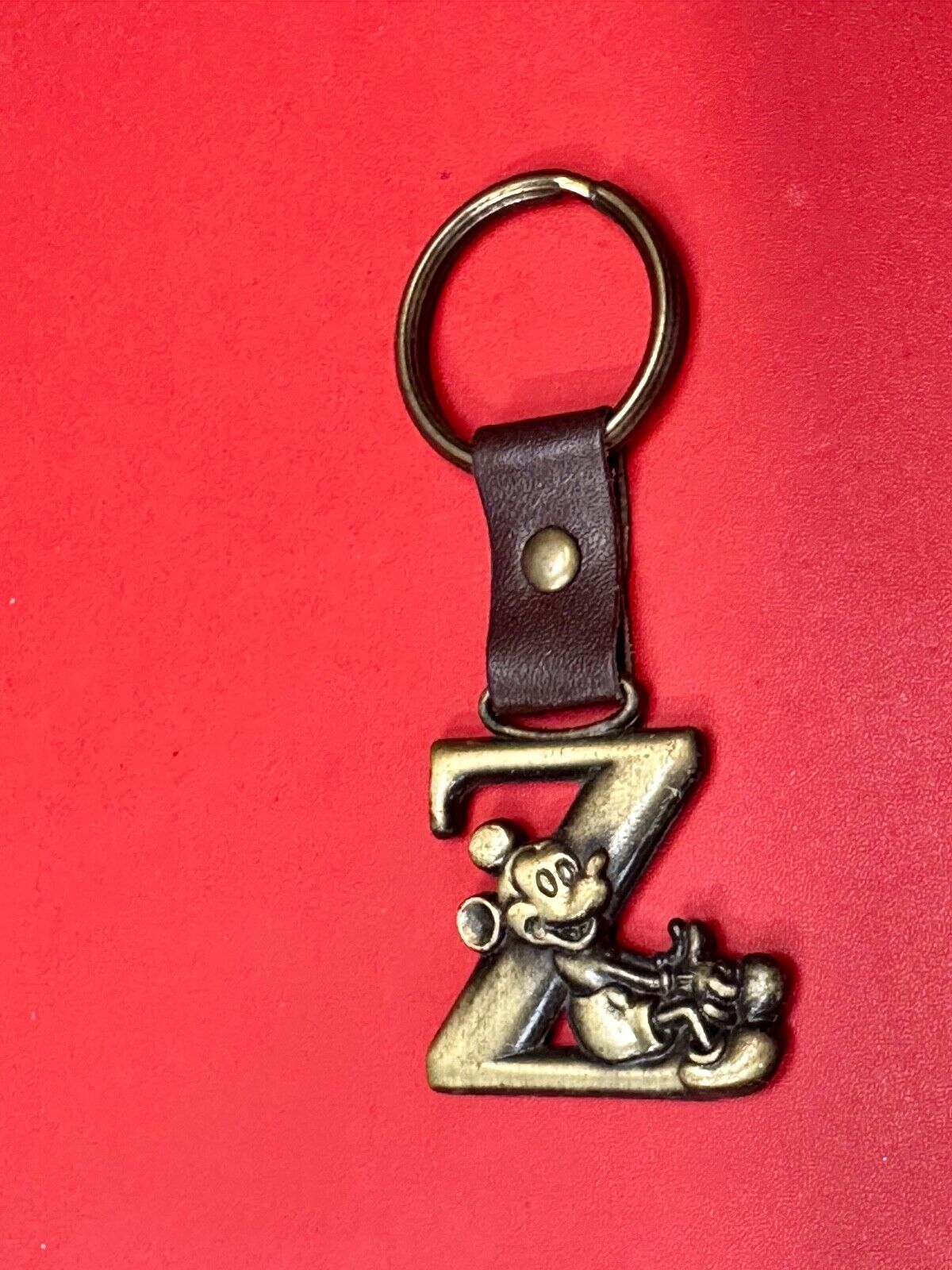 VINTAGE LETTER INITIAL Z MICKEY MOUSE DISNEY KEYCHAIN BRASS and LEATHER FOB