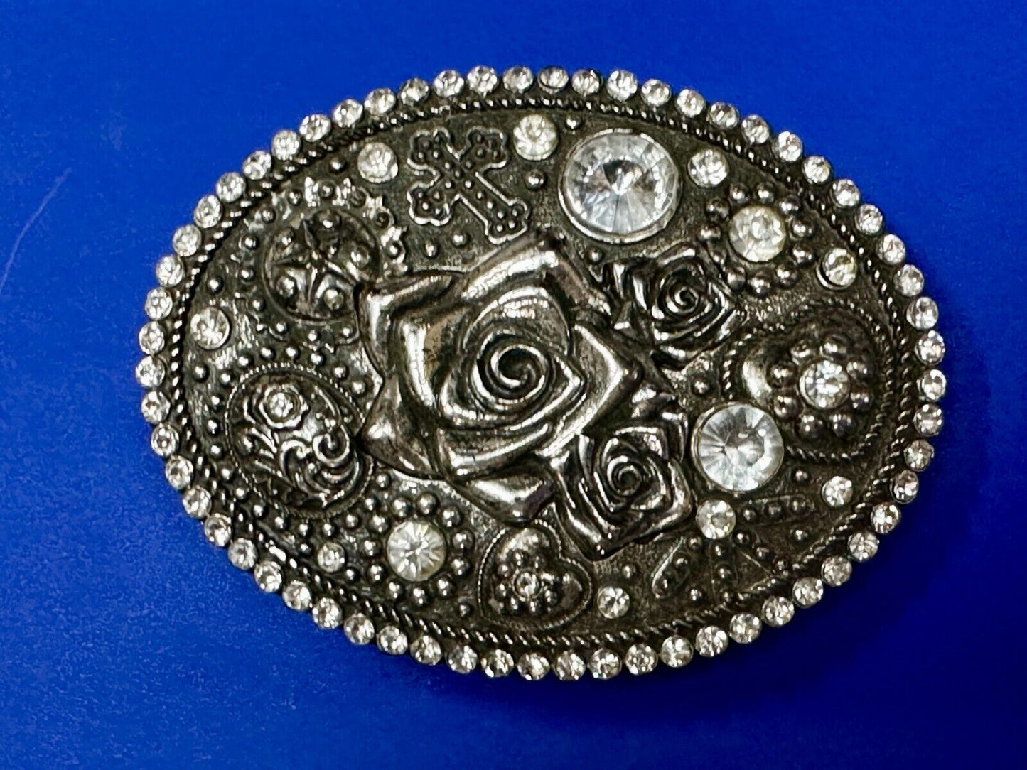 Unique Rose Flower With Rhinestone Accents And Boarder Beautiful Belt Buckle