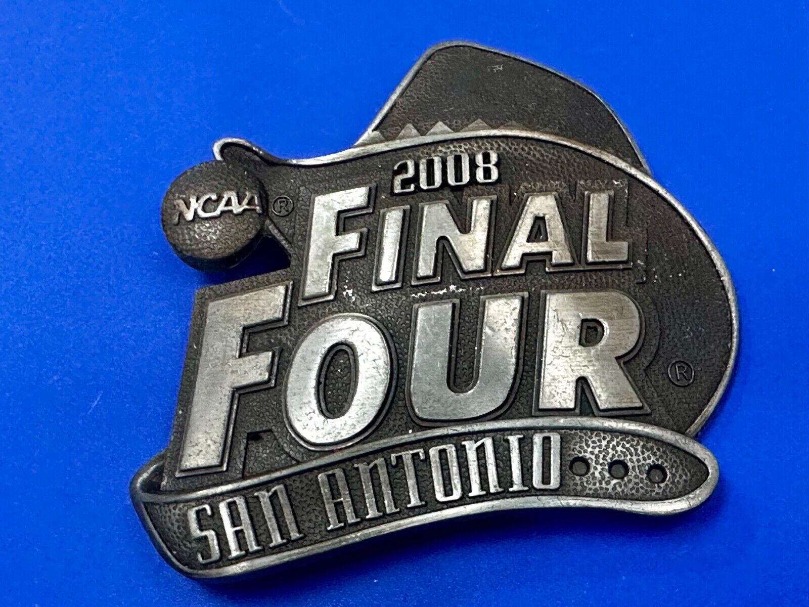 2008 Final Four Basketball Tourney Commemorative San Antonio Texas Belt Buckle