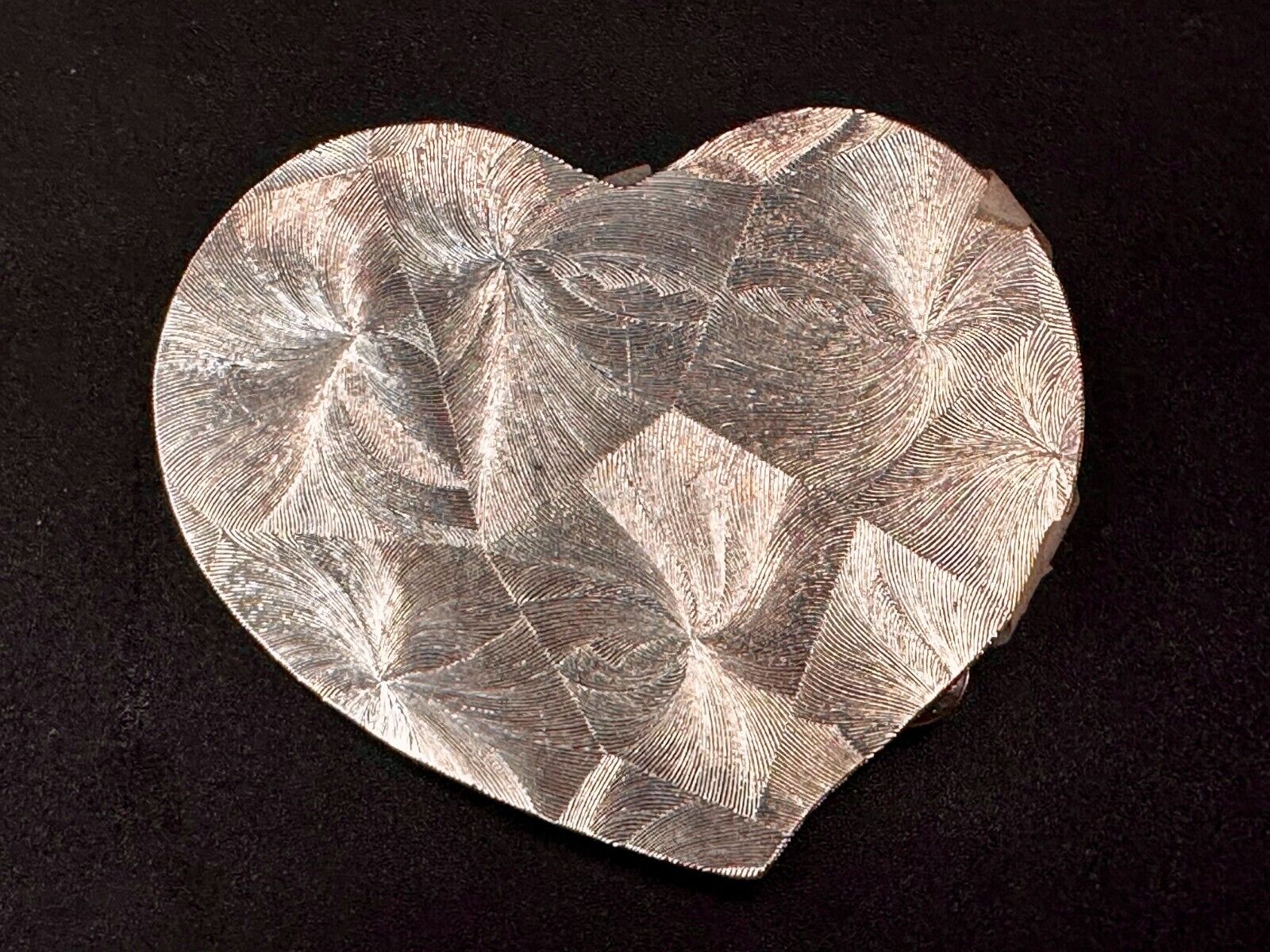 Artisan Heart Shaped Brushed Silver Color Cutout Belt Buckle