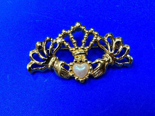 Vintage Avon Goldtone Brooch Pin Claddagh Hands Heart Crown Pearl Heart Bead