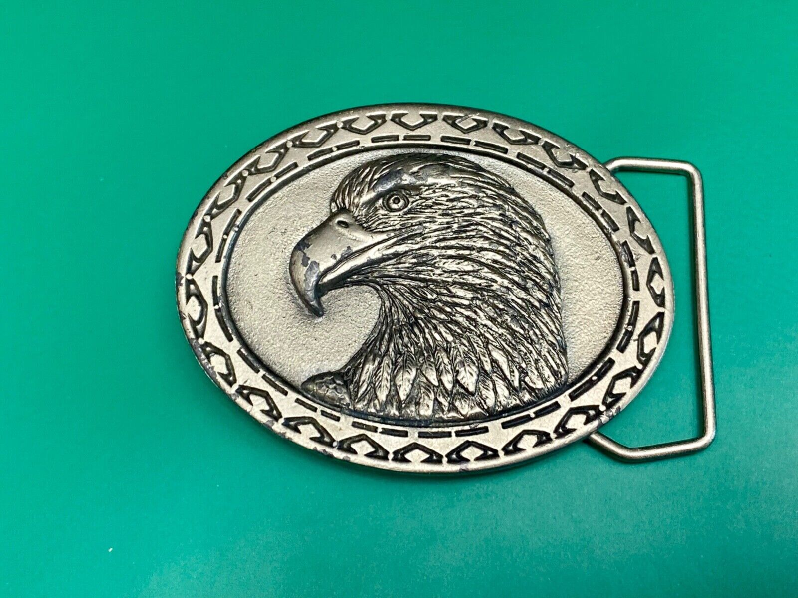 American Bald Eagle bust head with sharp beak Colorado silver star belt buckle