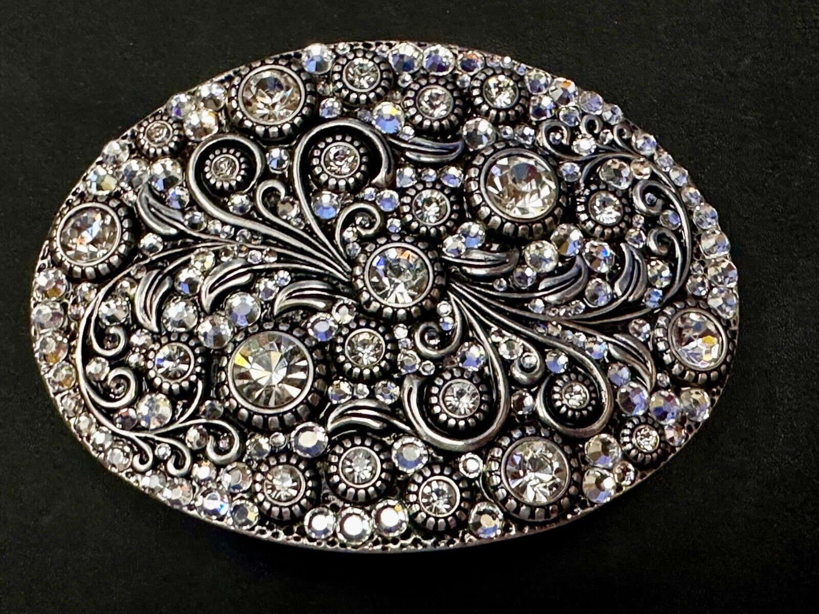 Beautiful Sparkling Rhinestone Accented Leaf Swirl Western Fashion Belt Buckle