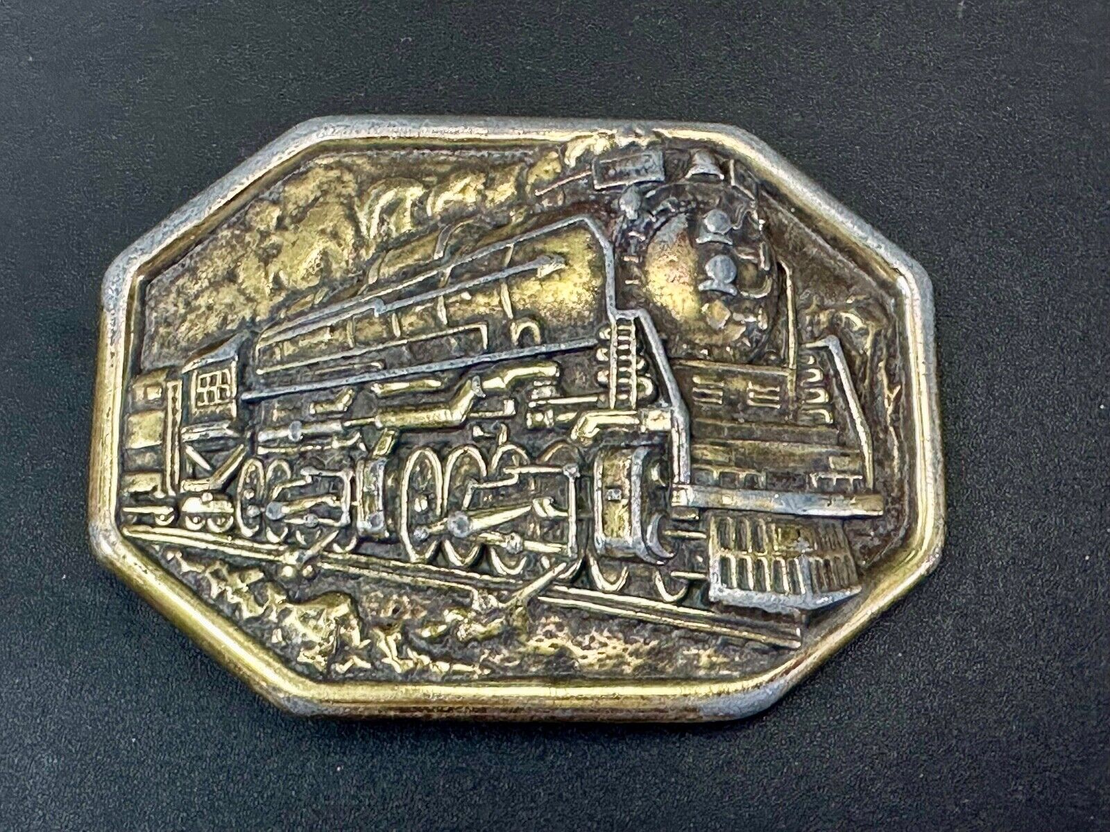 Train Engine Steam Locomotive RR collectors  Vintage 70s belt buckle by Avon