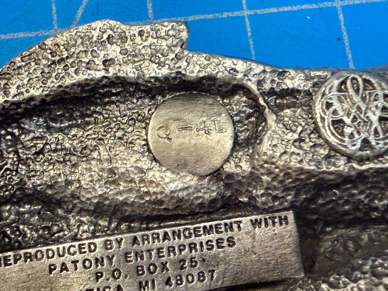 Armored Tank Military War Battle Weapon Anthony J.Irvin 1979 C-4L  Belt Buckle