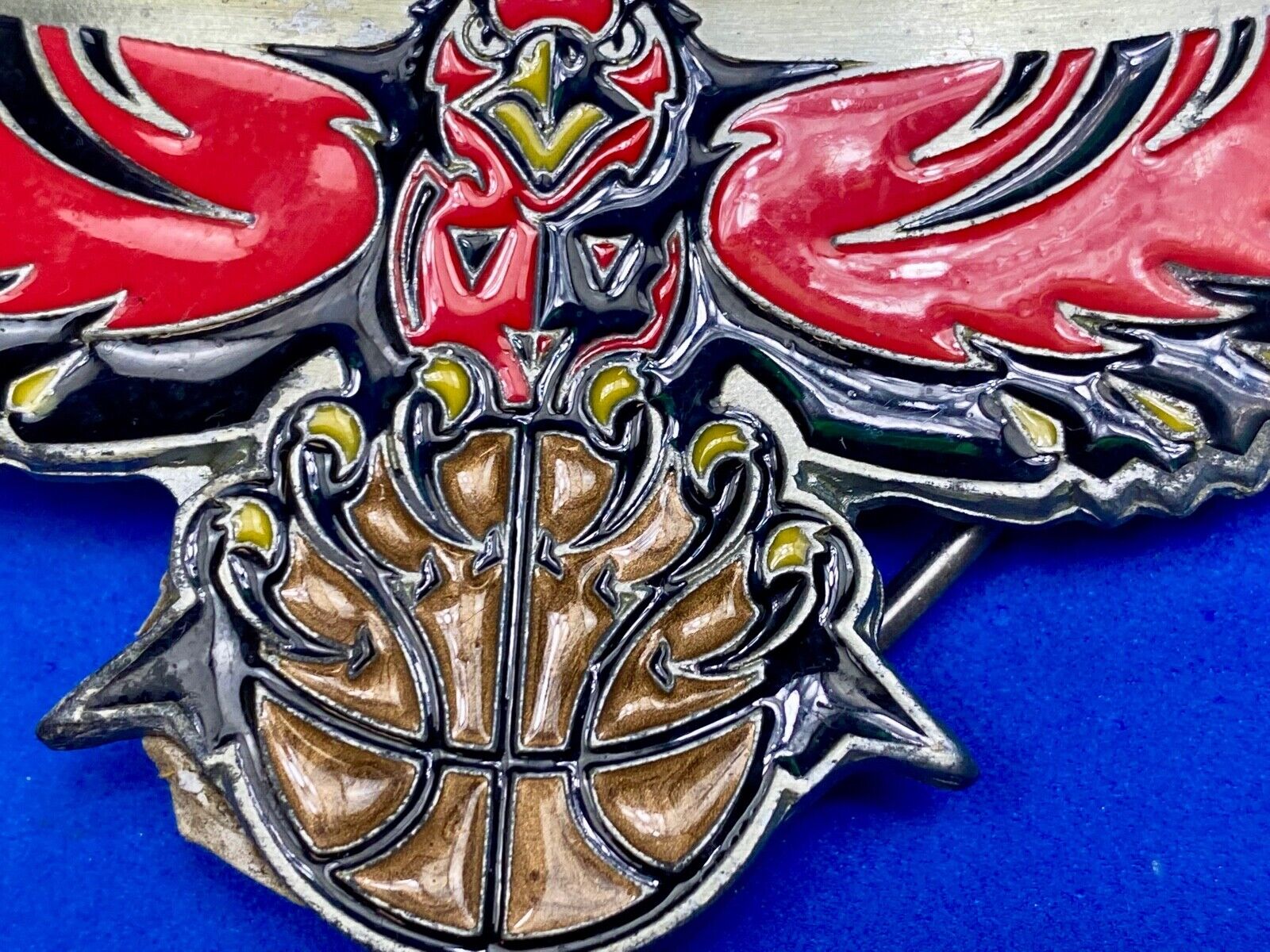 ATLANTA HAWKS LOGO CUT OUT NBA basketball FAN! BELT BUCKLE - some damage 