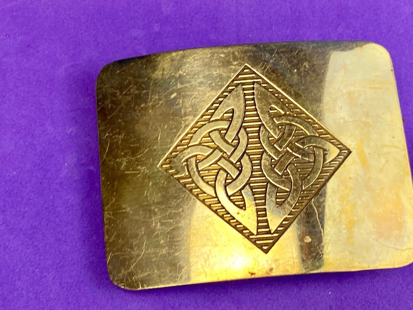 Vintage 1970s?  BOHO HIPPIE Ornate Lines Pattern Brass tone Belt Buckle 