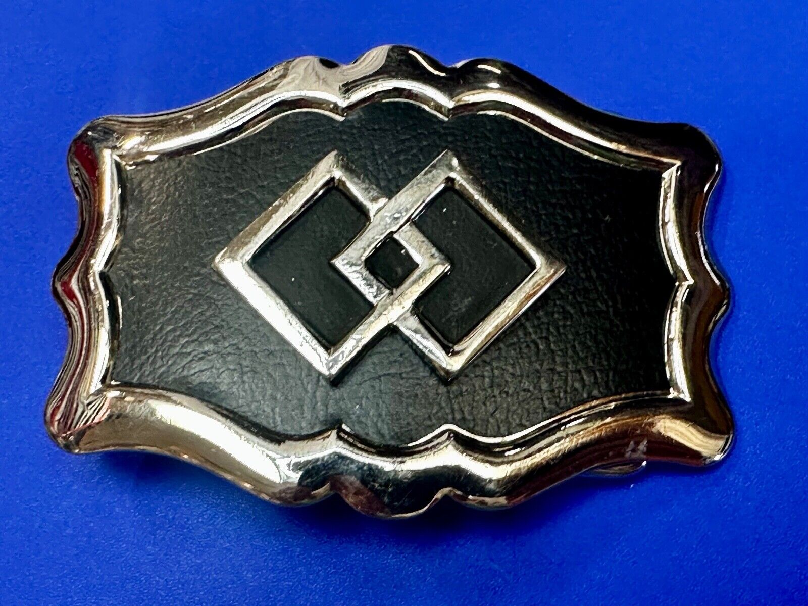 Black & silver diamond Shaped Cowboy Ranch pattern western framed Belt Buckle