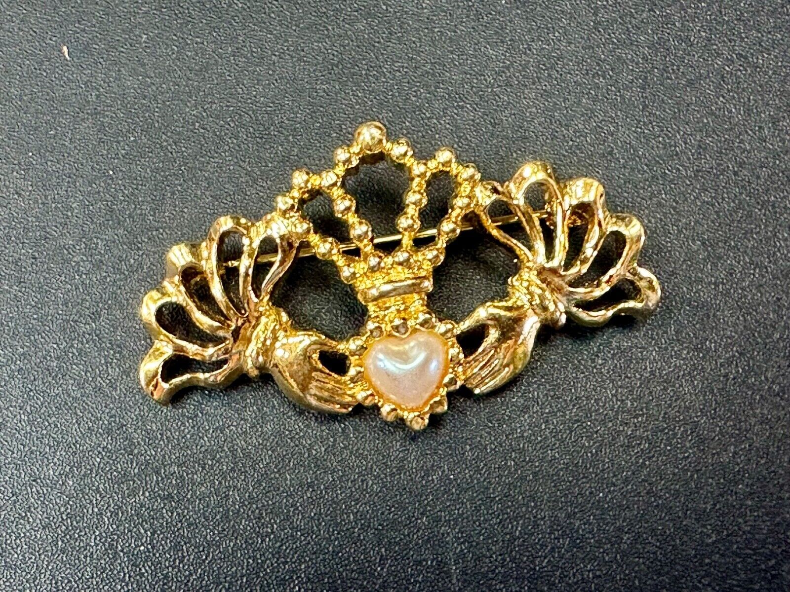 Vintage Avon Goldtone Brooch Pin Claddagh Hands Heart Crown Pearl Heart Bead