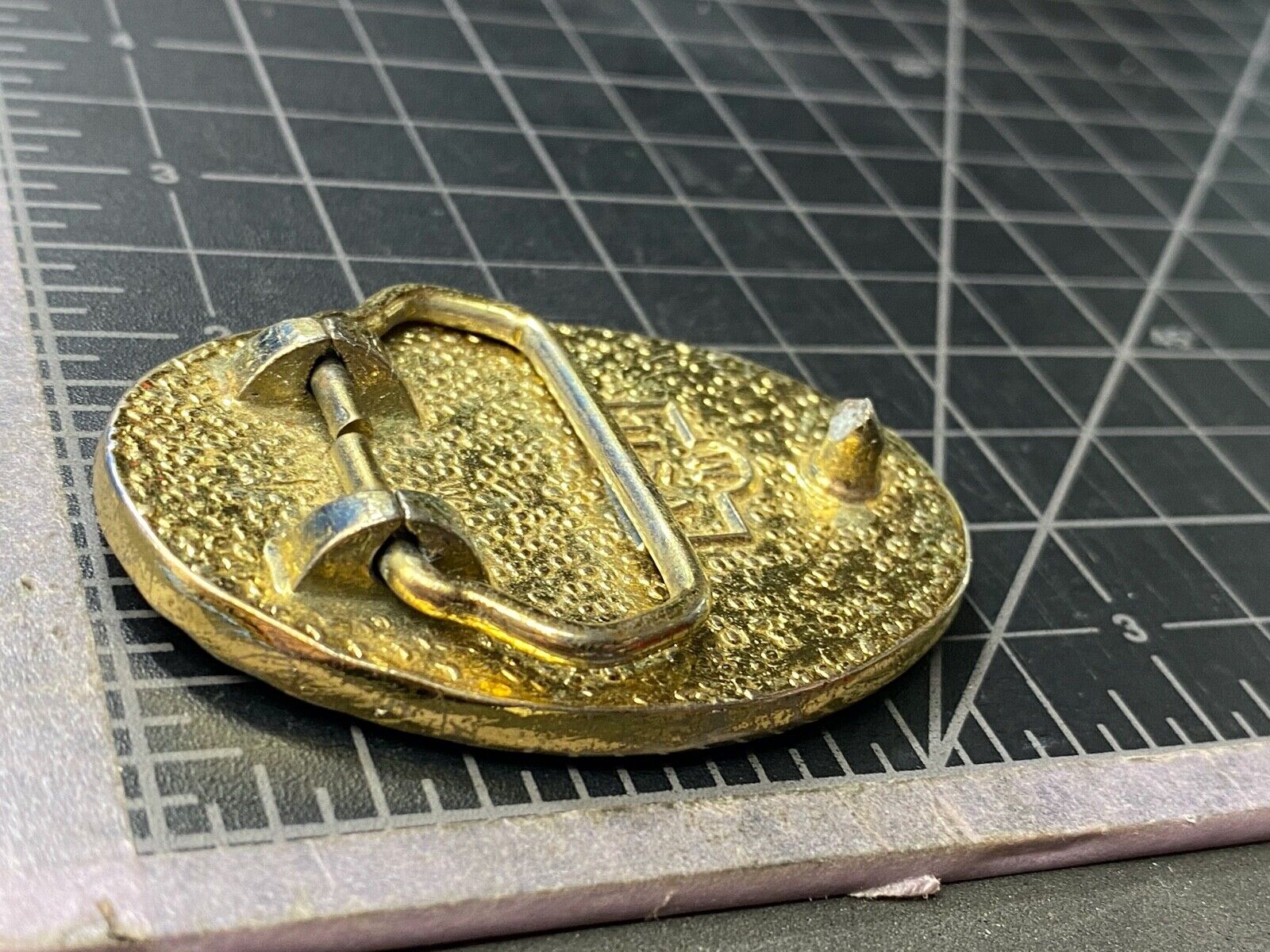 Simple mixed metal western belt buckle - zig zag pattern signed W 