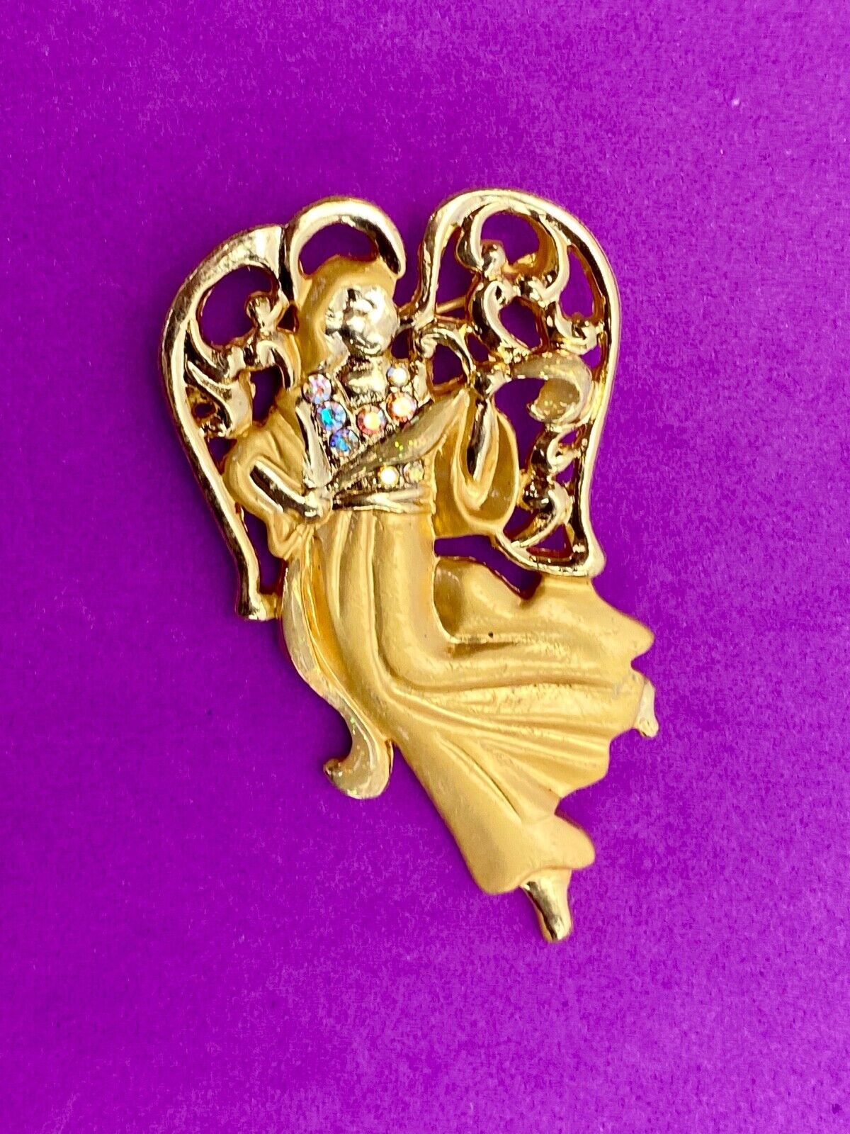 Vintage Angel Brooch Pin Gold Tone Rhinestones Signed AAI