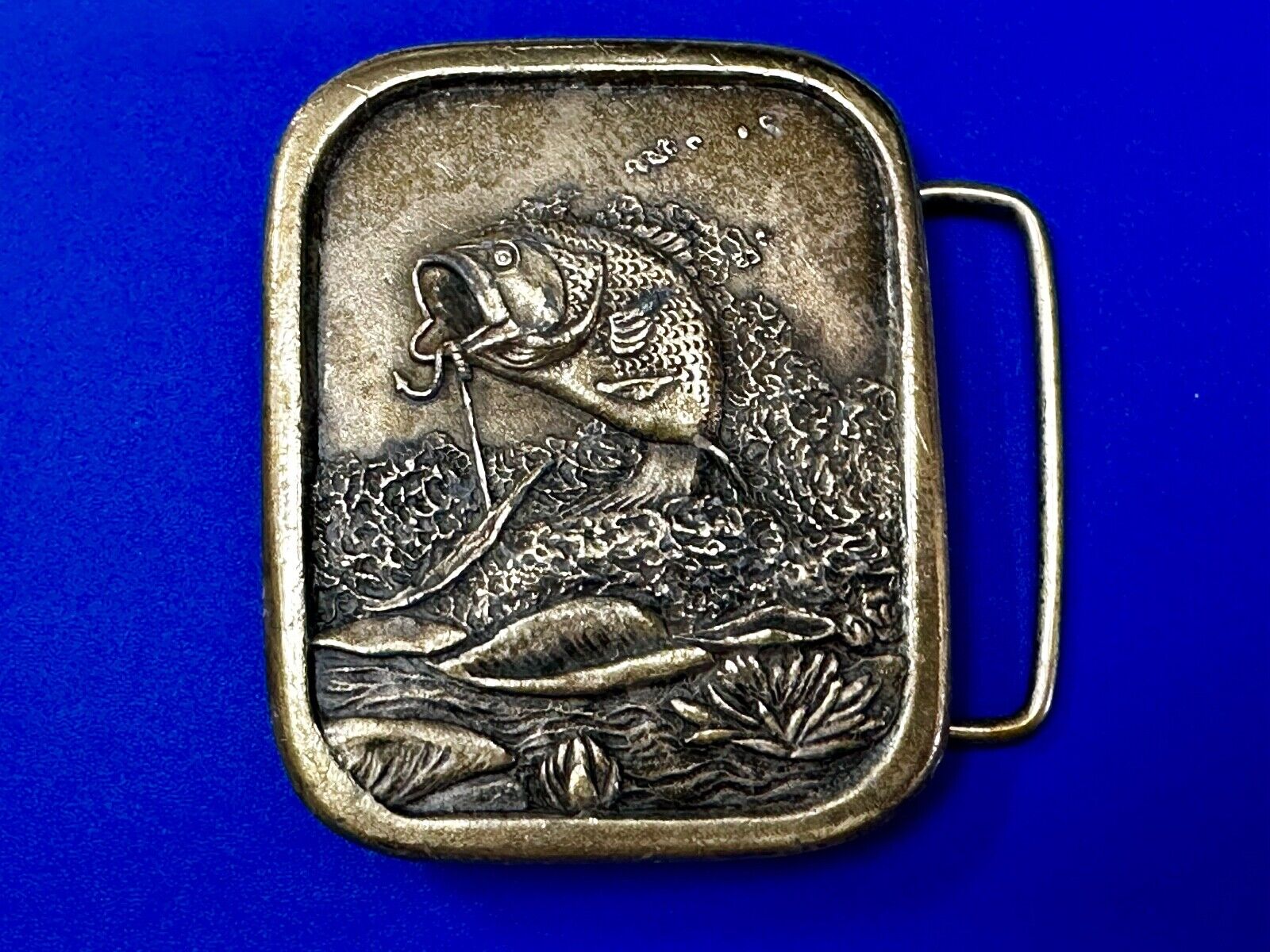 Bass Sport Fishing Vintage 1976 Indiana Metal Craft Belt Buckle