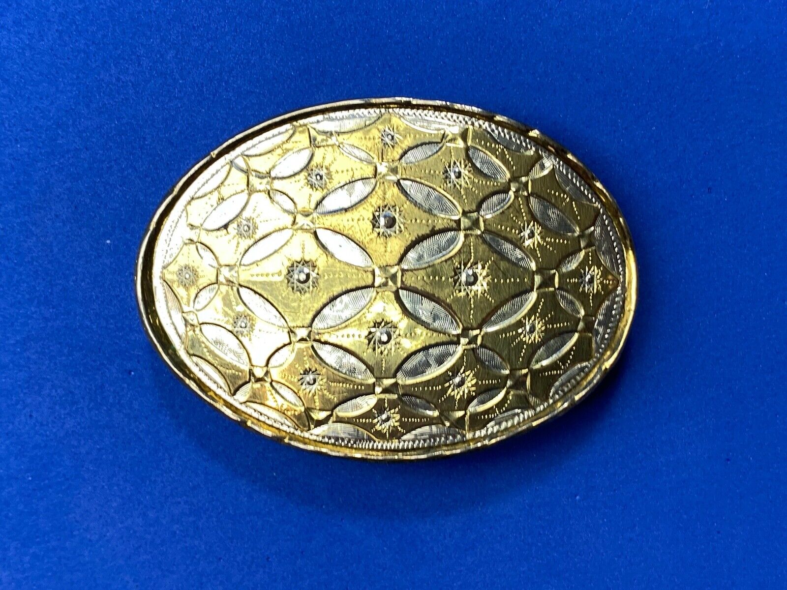 Simple mixed metal western belt buckle - zig zag pattern signed W 