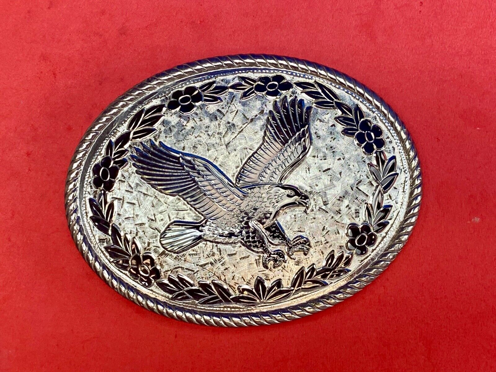 Vintage Etched USA made western flying wings wide eagle belt buckle 