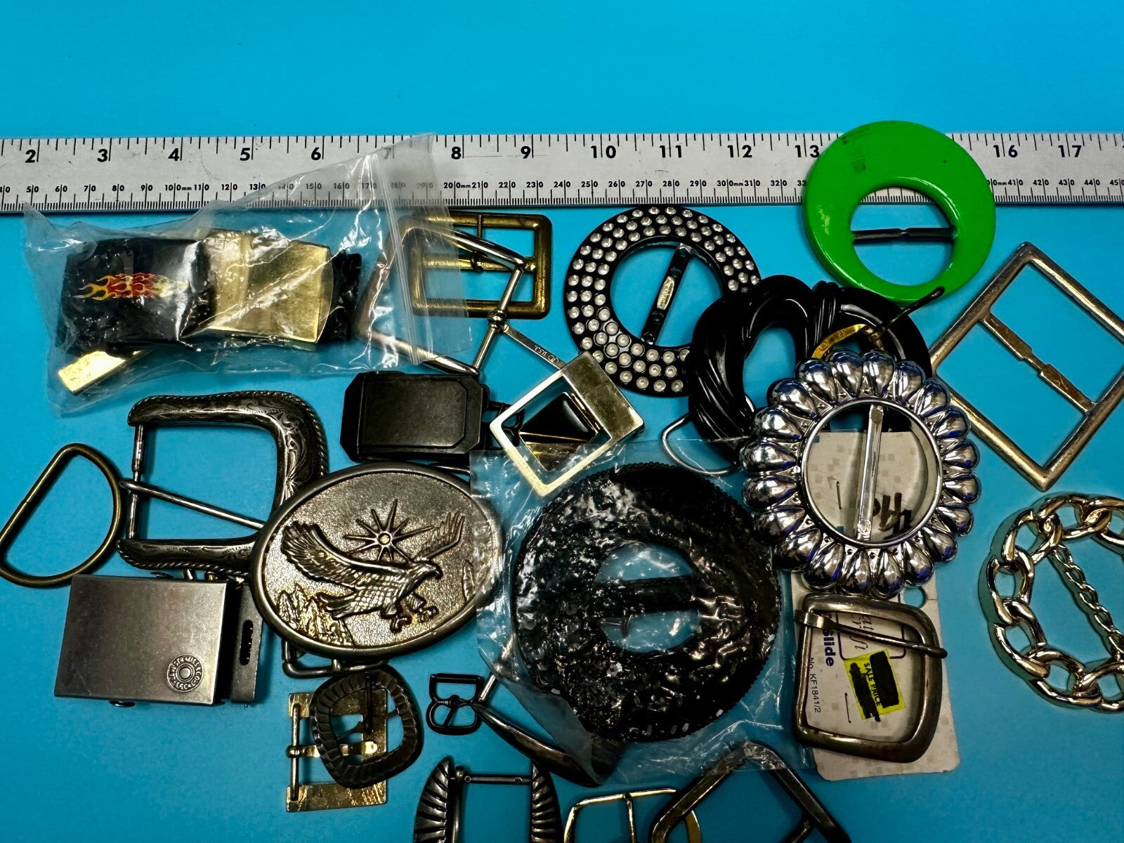 30 Vintage & Modern Belt Buckles -  Lot, Grab Bag - Resale / Gifts! 